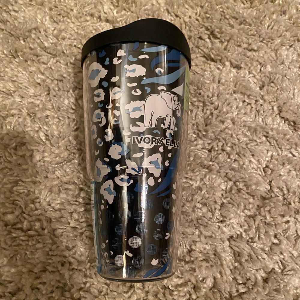 Brand new / Ivory Ella Tervis 🐘